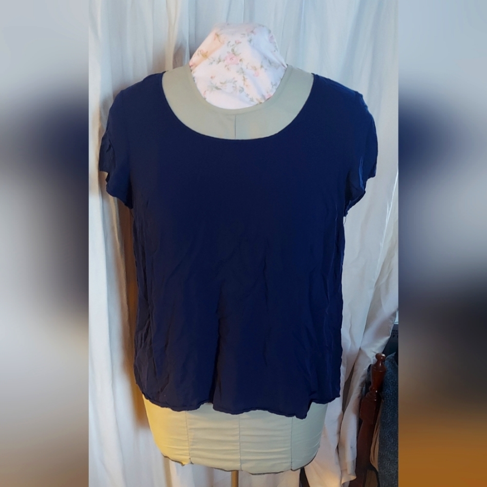 Torrid blue hi-low tunic with back cut-out, size 2